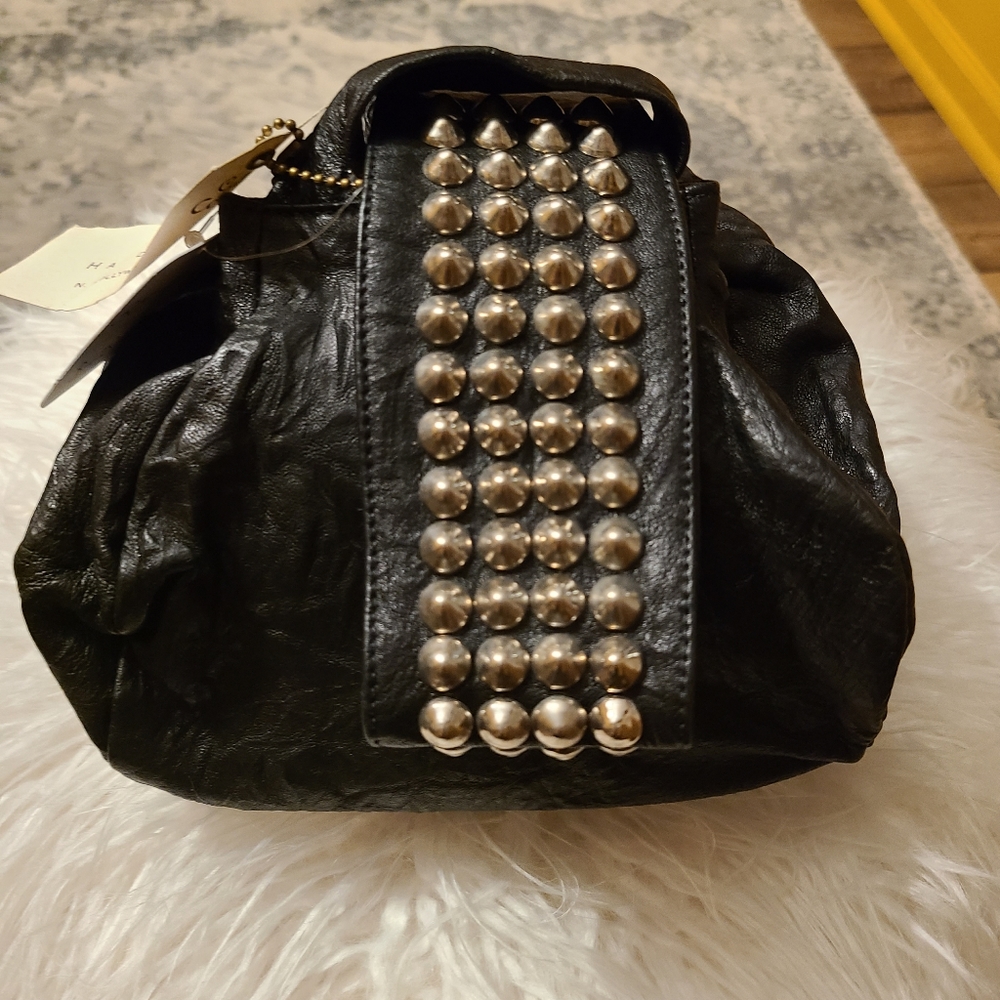Leather wrists bag
